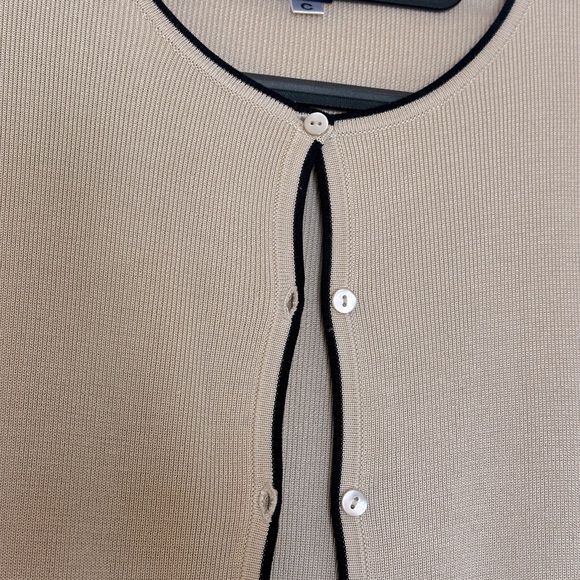 Ann Taylor: 100% Silk Button Up Cardigan Beige Cream With Black Trim L - Picture 8 of 8